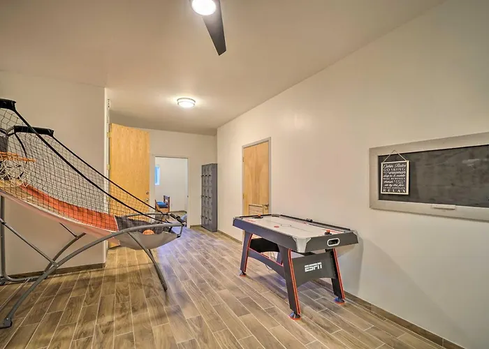 Holiday home Mtn-view Gem W/ Fire Pit & Deck In