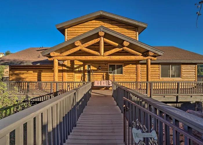 Holiday home Mtn-view Gem W/ Fire Pit & Deck In *