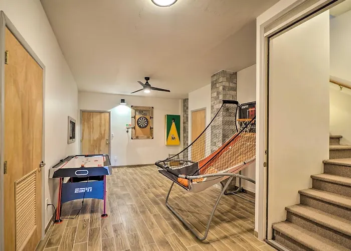 Mtn-view Gem W/ Fire Pit & Deck In Payson