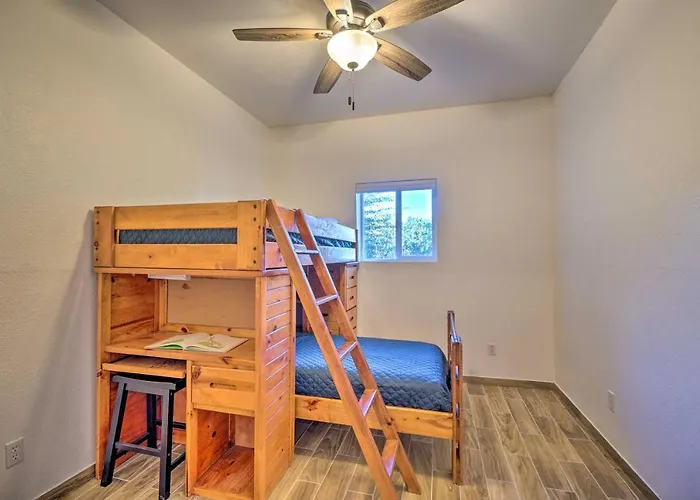 Mtn-view Gem W/ Fire Pit & Deck In Payson
