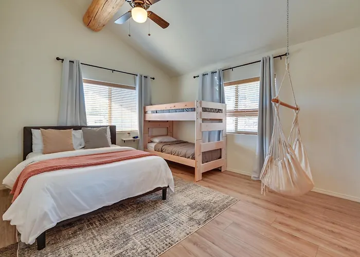 Holiday home Mtn-view Gem W/ Fire Pit & Deck In