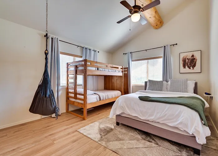 Mtn-view Gem W/ Fire Pit & Deck In Holiday home